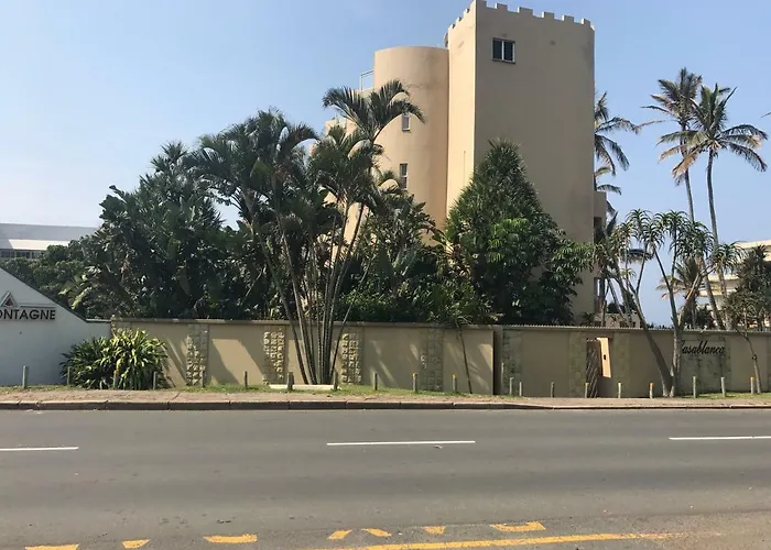 9 Casablance Ballito~Beach On Your Doorstep.
